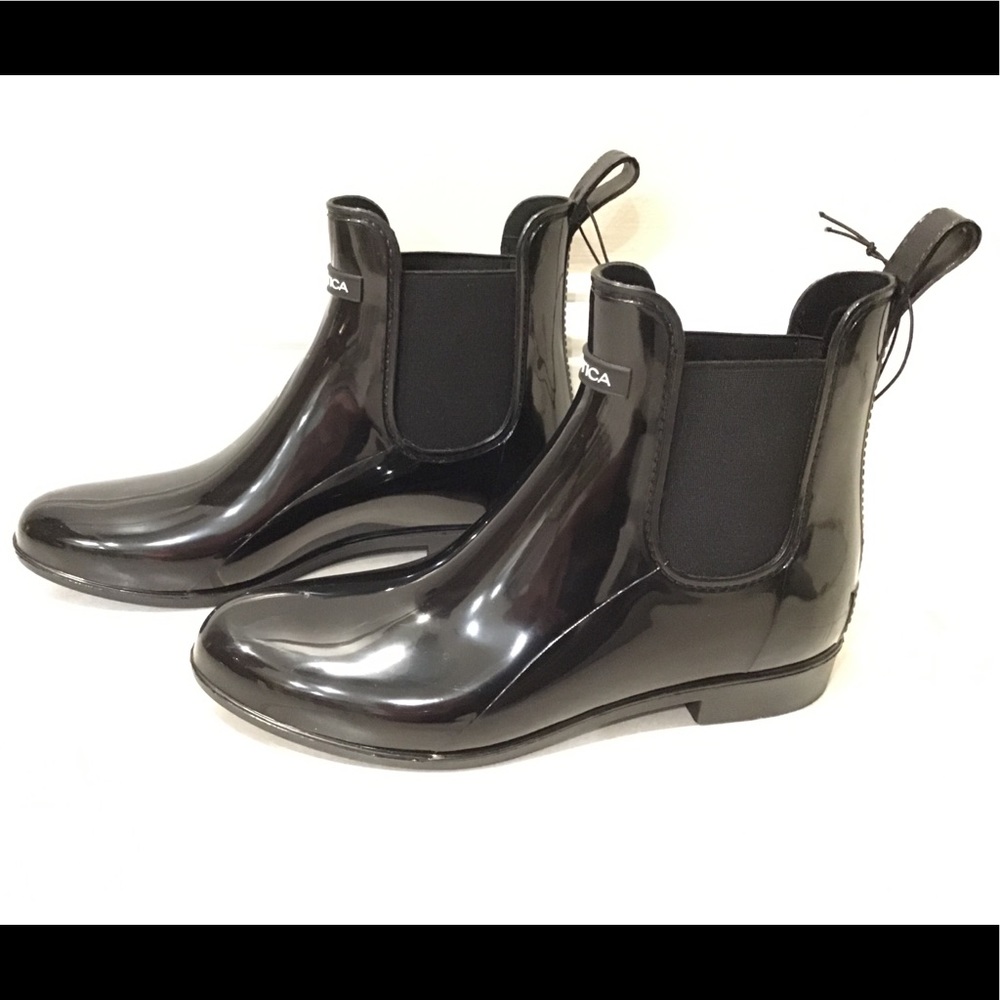 NWT Nautica Shayna Black Ankle rain Booties